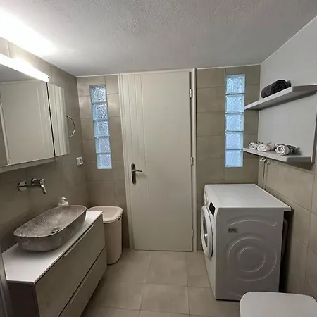Levayia I Apartment